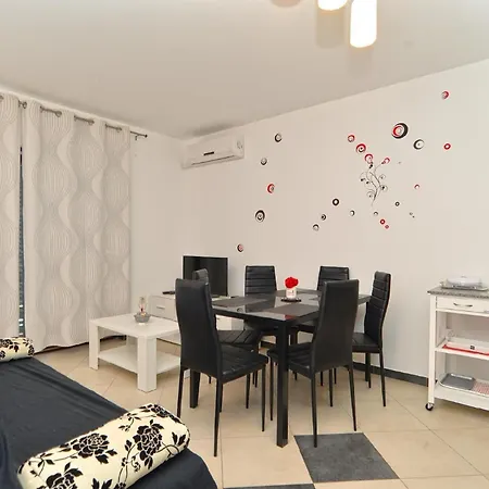 Fuer 5 Personen Ca 50 Qm In Fazana, Istrien Istrische Riviera Lägenhet Fažana